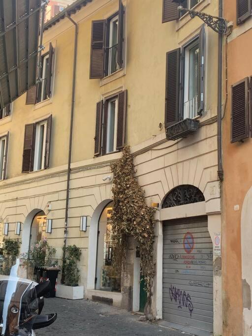 Casa Claudia ~ Rione Monti-Colosseo Rom Exterior foto
